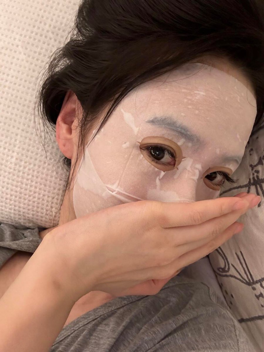 I feel so dry on my face recently.