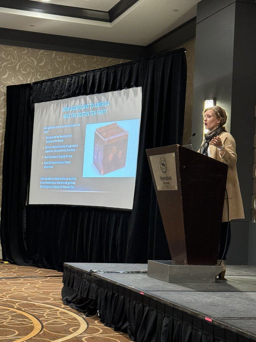 Karalee Wong Nakatsuka 🐸 @historyfrog.bsky.social tweet media