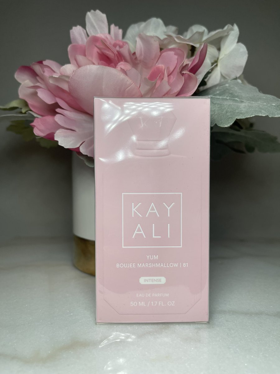 shannoneashley's tweet photo. it finally came💞 very very similar to burberry her elixir, but with a marshmallow note. very girly and easy to layer with🍬 https://t.co/dT72lNUOCe