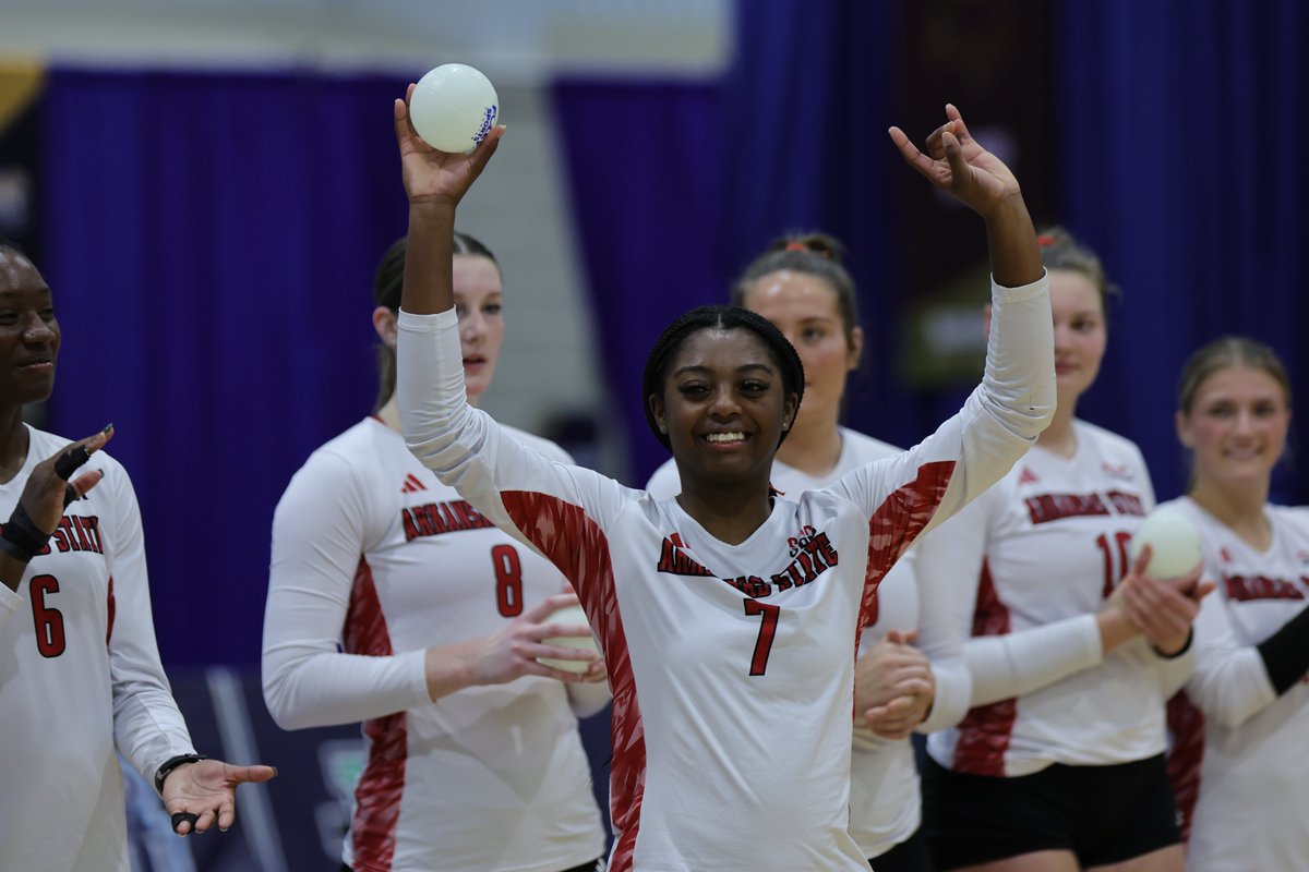 SunBelt's tweet photo. 𝗦𝗘𝗠𝗜𝗙𝗜𝗡𝗔𝗟 𝗙𝗥𝗔𝗠𝗘𝗦.

@AStateVB #SunBeltVB ☀️🏐 https://t.co/PpuwHxDs4w