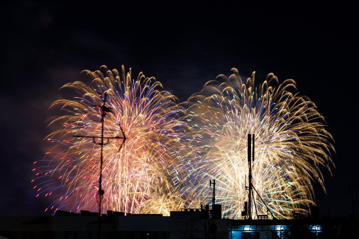 maganico21's tweet photo. #万博夜空がアートになる日 #万博花火 #R5II https://t.co/xQpC8fKJUL