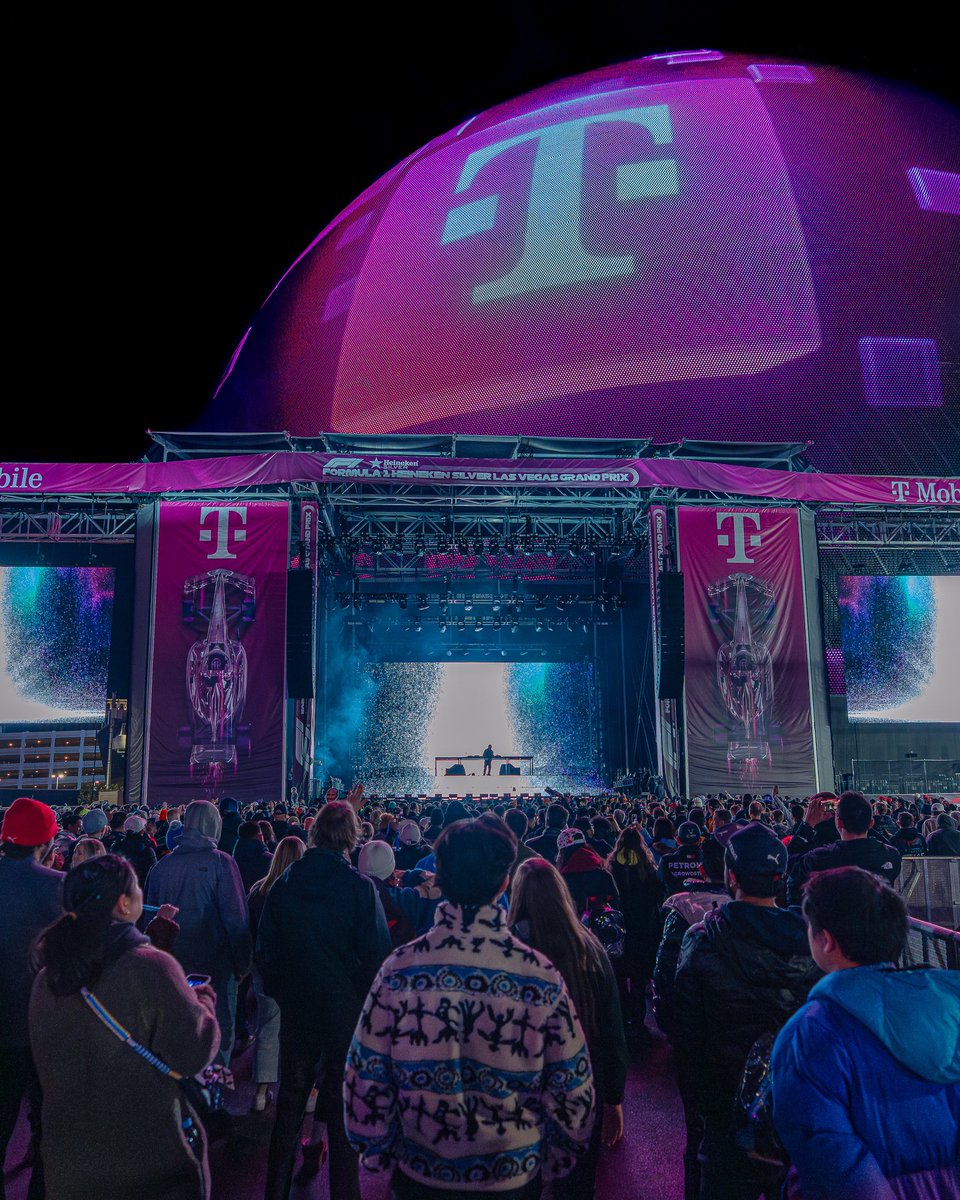 Las Vegas tweet media