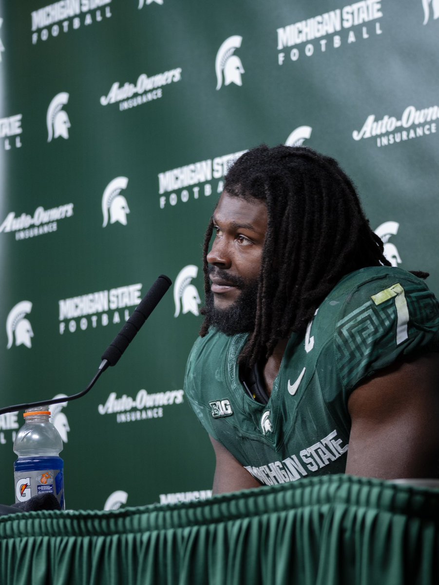 timbo_pov's tweet photo. Senior MSU Captain and Linebacker, Jordan Turner, reflects on his role as a leader, as the end of the season approaches. https://t.co/f02R6yPP63