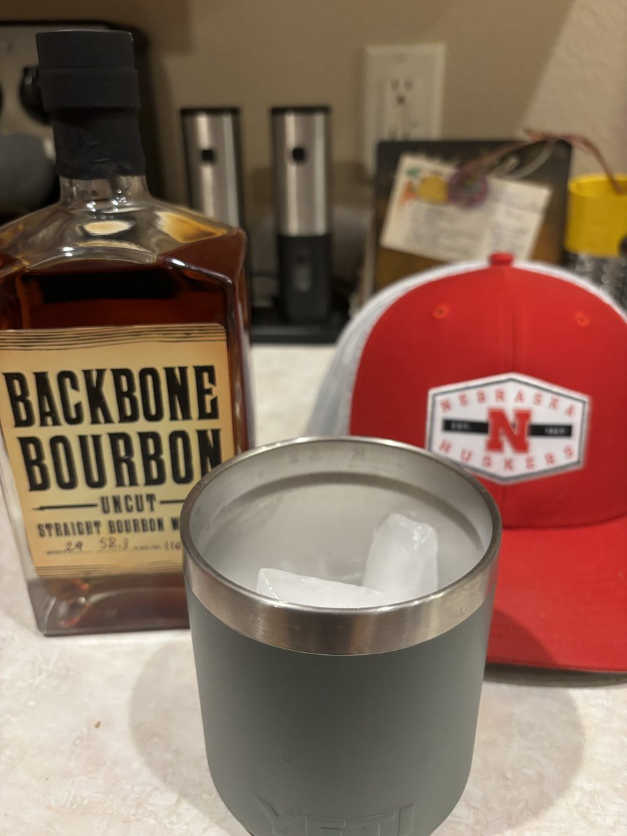 Bucky2882's tweet photo. @HVarsityRadio cheers fellas! https://t.co/sraKpDNADU