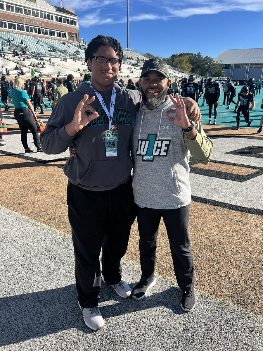 Drell_Chambers's tweet image. Had a great visit at Coastal! Thank you for the invite had a blast!
#ChantsUp
@CoachMattPearce @Coachtimbeck @BallAtTheBeach @CoastalFootball