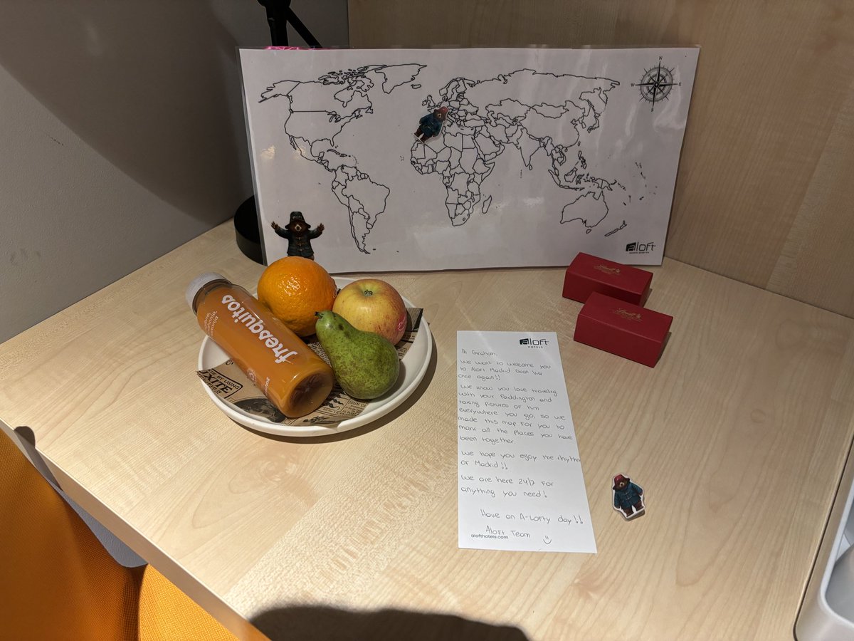 kataza28's tweet photo. Arrived back at Aloft Madrid Gran Via tonight to find a personalised welcome…
The third photo is what started it all a little over a year ago 🐻
@AloftHotels @MarriottBonvoy 
@aloftmadrid #PaddingtonsTravels https://t.co/8NjfcImqKN