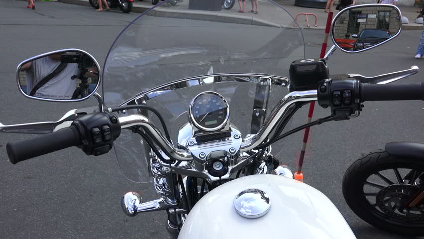 daVideoGlasses's tweet image. Ready for the ride of a lifetime? Capture every turn with our video recording sunglasses! 🎥 #MotorcycleLife #LiveToRide #CaptureAdventure #MotoFreedom #BikerEssentials