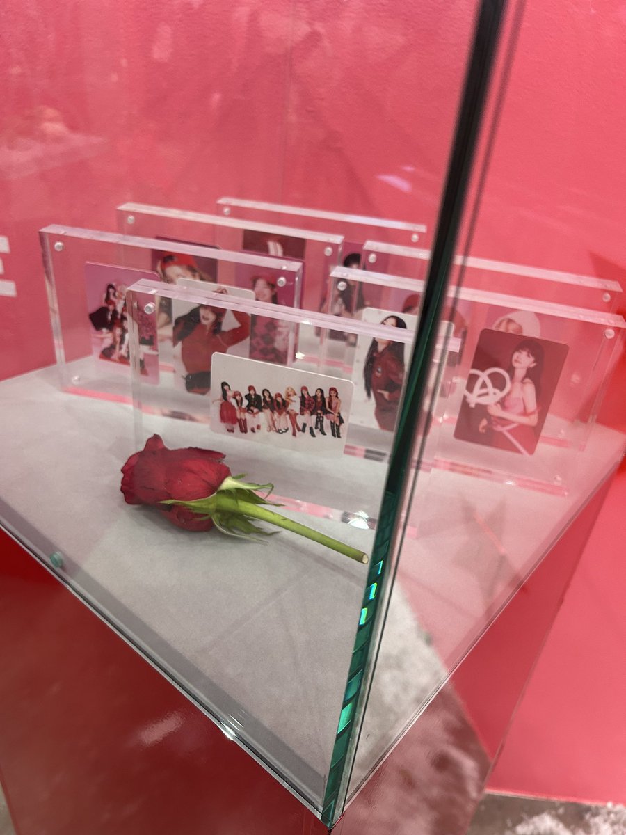 httpallisonn's tweet image. TWICE POP UP IN LA‼️ they had such  cute merch but were sold out of almost completely everything when I got there sadly!! i think they said they were restocking a bit of item’s tomorrow but not sure completely!! #TWICEPopUp #TWICE #TWICE_STRATEGY #TWICEINLA