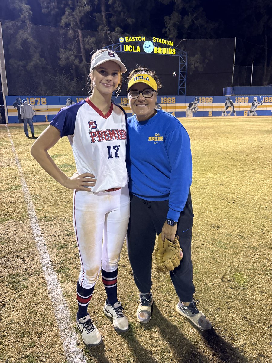 lilythurman2026's tweet photo. Had a great time last night at Easton Stadium for the @UCLASoftball camp!  Thank you Coach Lisa for putting out that amazing energy!! @Coach_Inouye https://t.co/WNHOqb240v
