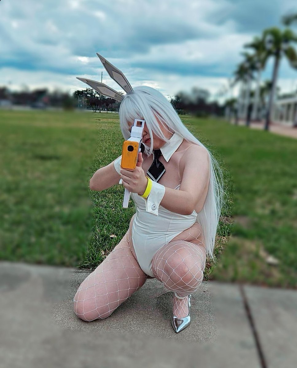 ShinyThanh's tweet photo. as long as you have me, you'll never lose this round🍀
💙
💙
#blanc #commander #blancnikke #nikkecosplay #blanccosplay #commandercosplay #floridacosplay #nikke #nikkeblancosplay #nikkeblanc https://t.co/fiCevlSBkm