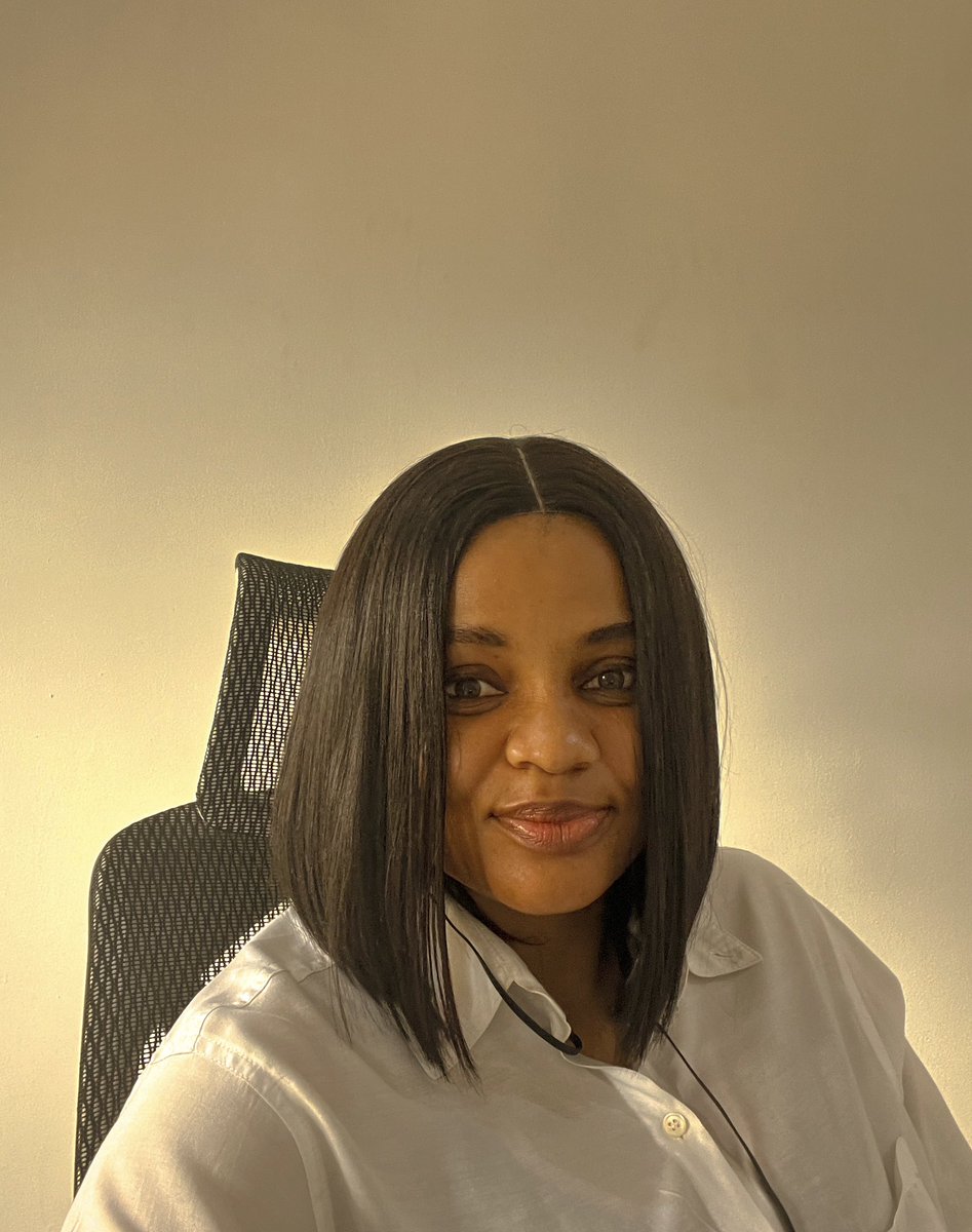 VioletEssien's tweet photo. True growth comes from within, beyond what people see and celebrate. What are you building in your secret corner? What growth have you experienced?

Take a moment this weekend to celebrate your progress🥂 https://t.co/TiuD78oZ9a