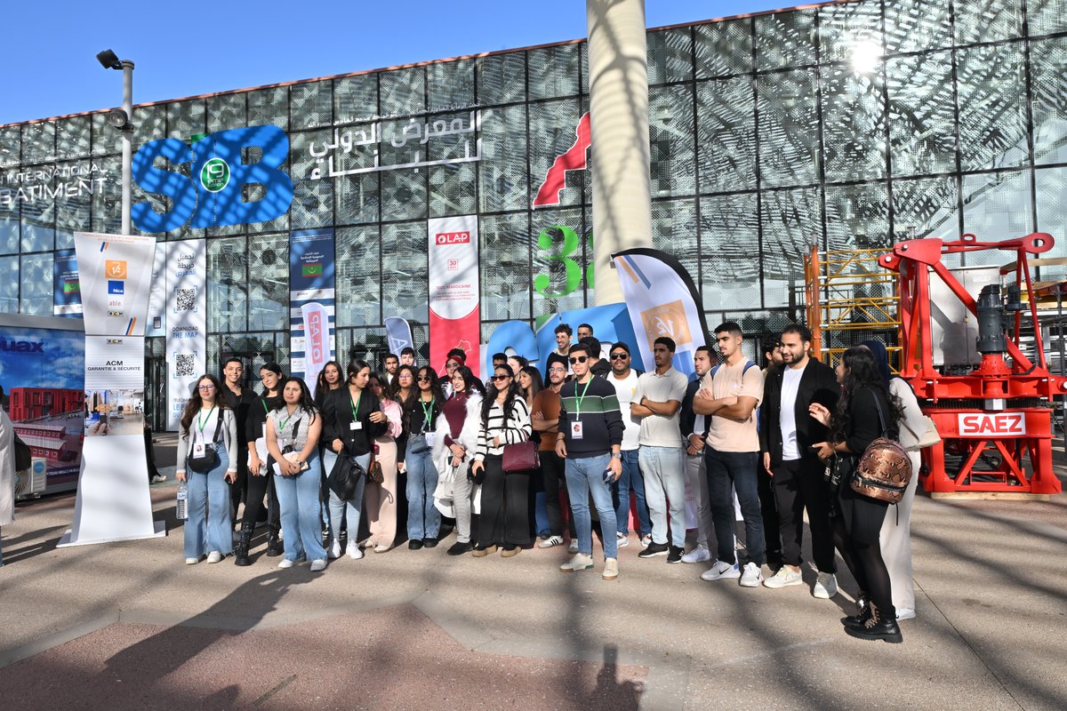 SIB_EXPO's tweet photo. Le Salon International du Bâtiment continue d’attirer un grand nombre de visiteurs, venus découvrir les innovations, échanger avec les exposants, et s’inspirer des tendances qui façonnent l’avenir du secteur.

👥 Professionnels, passionnés et curieux, cette journée a été marquée par une belle diversité de profils, tous réunis autour d’un même objectif : explorer le potentiel du bâtiment et de l’urbanisme au Maroc et à l’international.

#SIB2024 #SalonInternationalDuBâtiment #Construction #Urbanisme #Innovation #Visiteurs #Networking