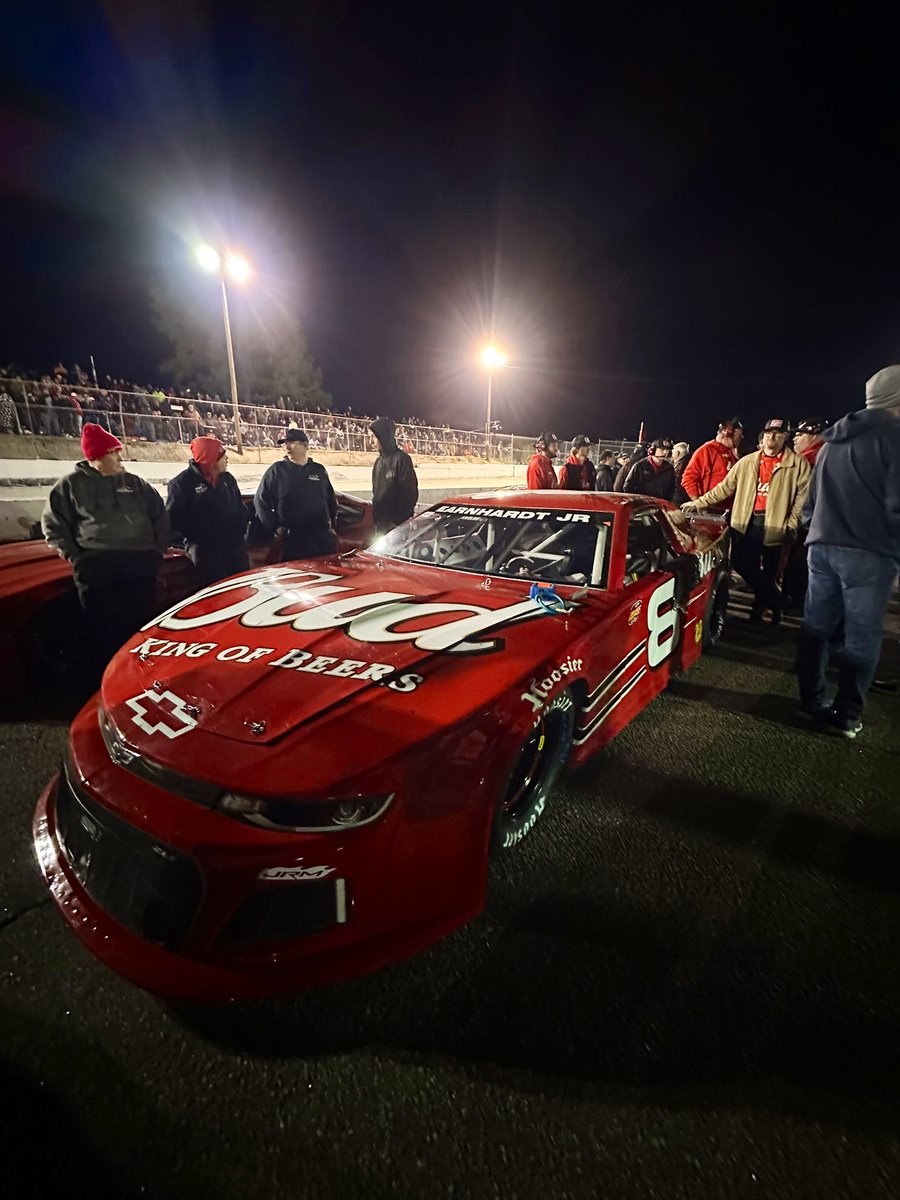 PaulEdSutton's tweet image. Almost time for the feature @FmSpeedway2024 and @DaleJr is locked in. 

@budweiserusa | @JRMotorsports