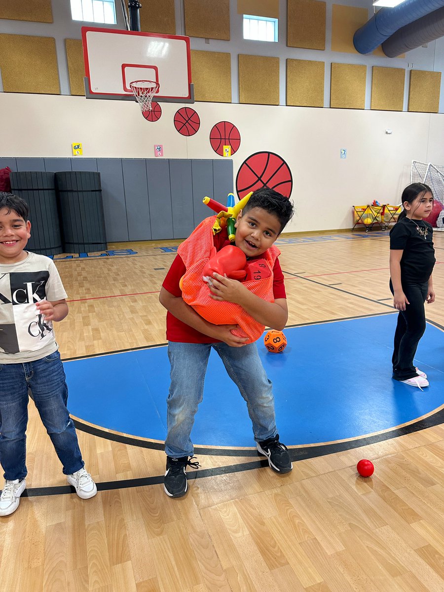 Cris Ramirez tweet media