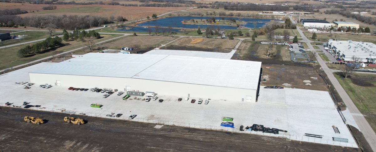 schwisow_const's tweet photo. Schwisow Construction crews and partners are making significant progress on the new 200,000sf Timpte Manufacturing and Assembly facility in Lincoln, NE.
#teamschwisow #timpte #davisdesign https://t.co/KZ6v4mpfbg