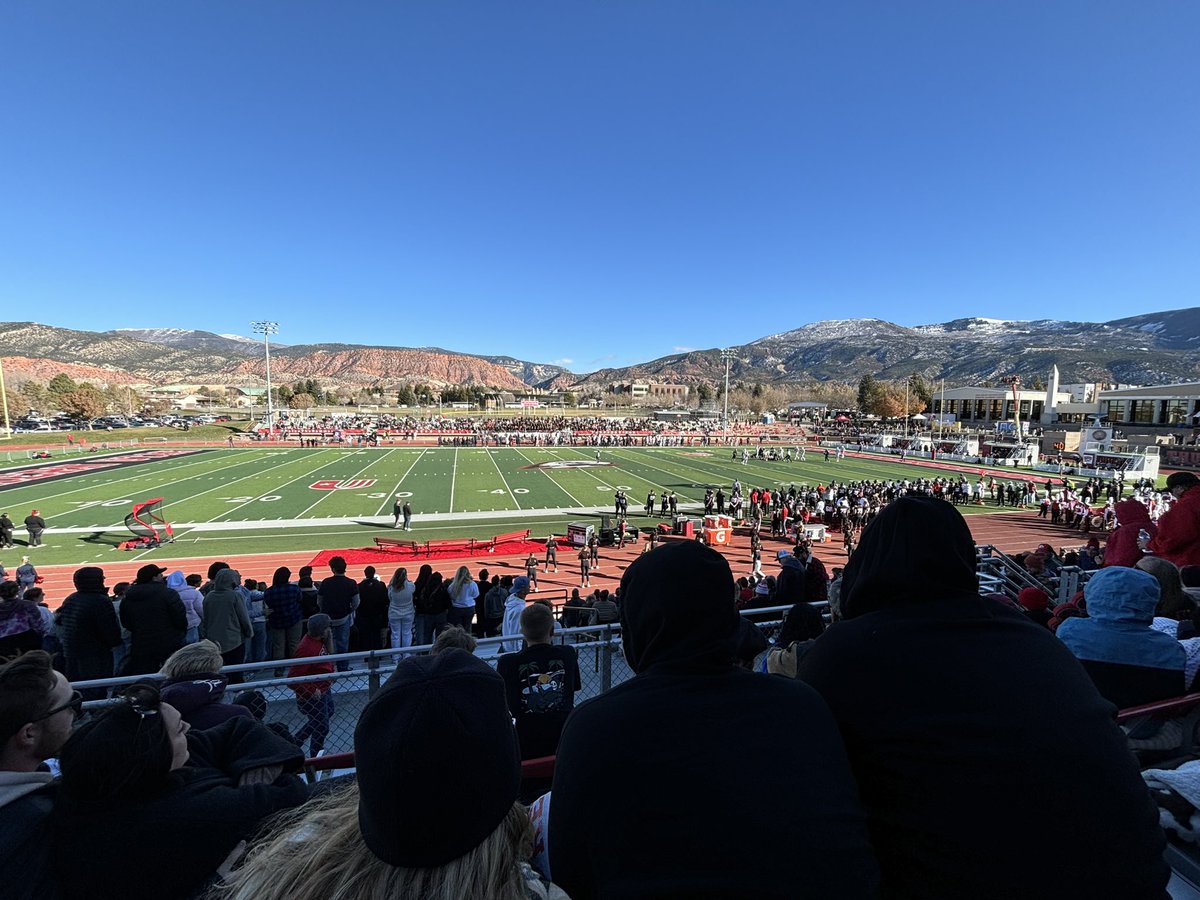 COMMITTED 🏡
<a href="/SUUFB_/">Southern Utah Football</a> <a href="/delanefitz/">DeLane Fitzgerald</a>