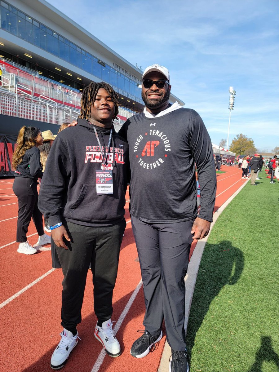 KD Cunningham (@kdcunningham57) on Twitter photo Had a great time Thanks for the invite <a href="/DPcoachfootball/">DeOn'tae Pannell</a> <a href="/CoachFarisAPSU/">Jeff Faris</a> @AP_Coach_Weave <a href="/coachhodgeMHS/">Keith Hodge</a> <a href="/benlcart/">Ben Carter</a> <a href="/cantrell_trey/">Trey Cantrell</a> <a href="/CoachDiggs46/">Coach Diggs</a> <a href="/CSmithScout/">Chris Smith</a> <a href="/CoachDaniels06/">Coach Daniels</a> <a href="/OnTopAthletics/">OnTopAthletics Inc📚🏈⚾️</a> <a href="/west10sports/">West Tennessee High School Athletics</a> Had a great time Thanks for the invite <a href="/DPcoachfootball/">DeOn'tae Pannell</a> <a href="/CoachFarisAPSU/">Jeff Faris</a> @AP_Coach_Weave <a href="/coachhodgeMHS/">Keith Hodge</a> <a href="/benlcart/">Ben Carter</a> <a href="/cantrell_trey/">Trey Cantrell</a> <a href="/CoachDiggs46/">Coach Diggs</a> <a href="/CSmithScout/">Chris Smith</a> <a href="/CoachDaniels06/">Coach Daniels</a> <a href="/OnTopAthletics/">OnTopAthletics Inc📚🏈⚾️</a> <a href="/west10sports/">West Tennessee High School Athletics</a>