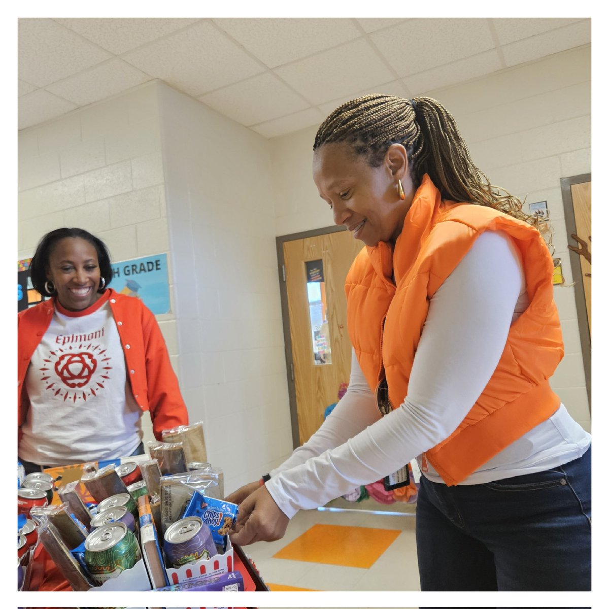 Hutchinson E. S. tweet media