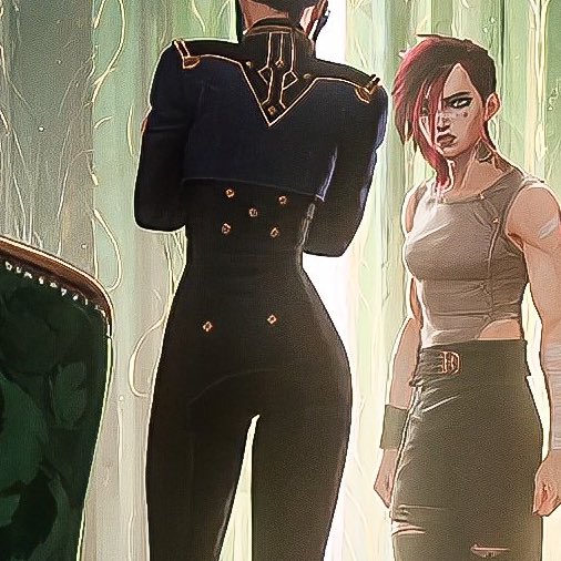 CAITLYN KIRAMMAN THAT WAISTTTTTTT