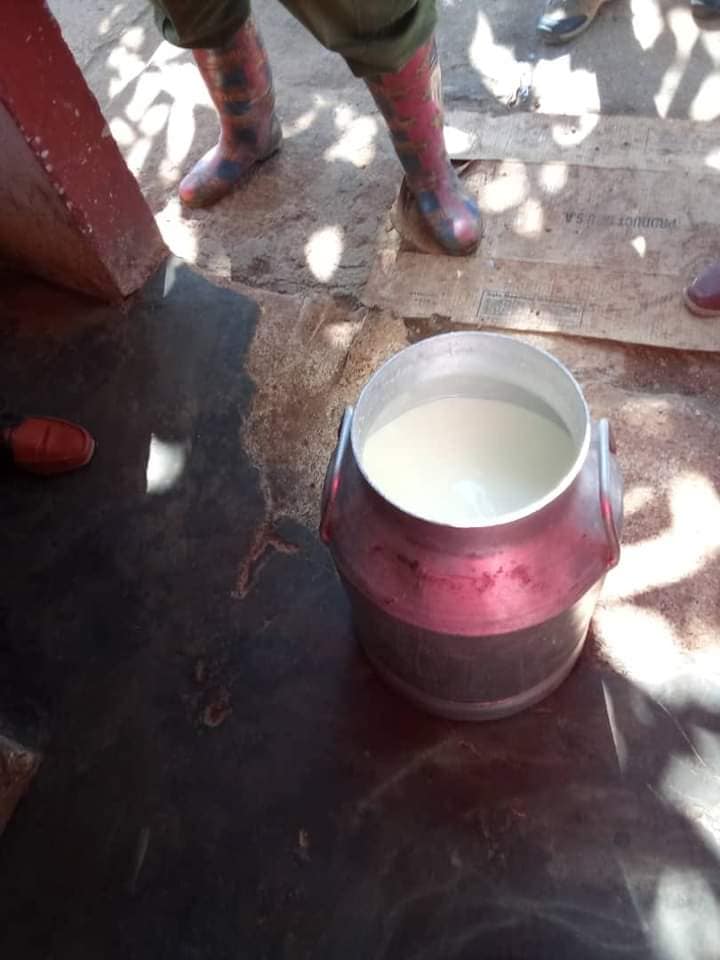 EstatalMatanzas's tweet photo. #DecMatanzas #ControlYFiscalización
#ProtecciónAlConsumidor
Desde la página institucional de la Asamblea del Poder Popular de Pedro Betancourt se informa sobre el control popular al termo de leche de la cooperativa de créditos y servicios "Giraldo Díaz"de este municipio. https://t.co/LXoAg1EEXI