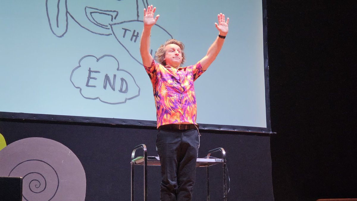 Dr Tony (@piznizzle) on Twitter photo Great night with <a href="/themiltonjones/">Milton Jones</a> at Newcastle <a href="/O2CityHall/">O2 City Hall Newcastle</a> tonight!
A comedian at the top of his game for nearly 30 years; gutted I forgot to ask about The Strangerers!
Also great support from <a href="/HonourableTom/">Tom Houghton</a> Houghton - ham & pease pud stotties on me for the Deep tour! Great night with <a href="/themiltonjones/">Milton Jones</a> at Newcastle <a href="/O2CityHall/">O2 City Hall Newcastle</a> tonight!
A comedian at the top of his game for nearly 30 years; gutted I forgot to ask about The Strangerers!
Also great support from <a href="/HonourableTom/">Tom Houghton</a> Houghton - ham & pease pud stotties on me for the Deep tour!