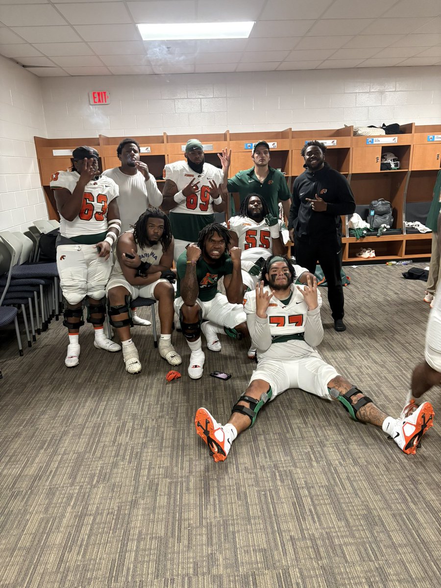 CoachDemas's tweet photo. Go to war with these guys any day! Thank you God! 

❌🐱x4 https://t.co/eRT4ymn5hu