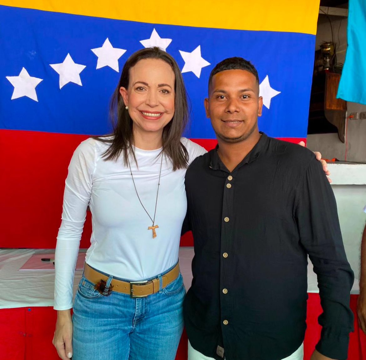 Yerwin_99t (@torrealbayerwi1) on Twitter photo Siempre Confiando en ti !!
Vamos a lograrlo , todos juntos Venezuela Libre
#venezuelalibre #hastaelfinal <a href="/MariaCorinaYA/">María Corina Machado</a> Siempre Confiando en ti !!
Vamos a lograrlo , todos juntos Venezuela Libre
#venezuelalibre #hastaelfinal <a href="/MariaCorinaYA/">María Corina Machado</a>