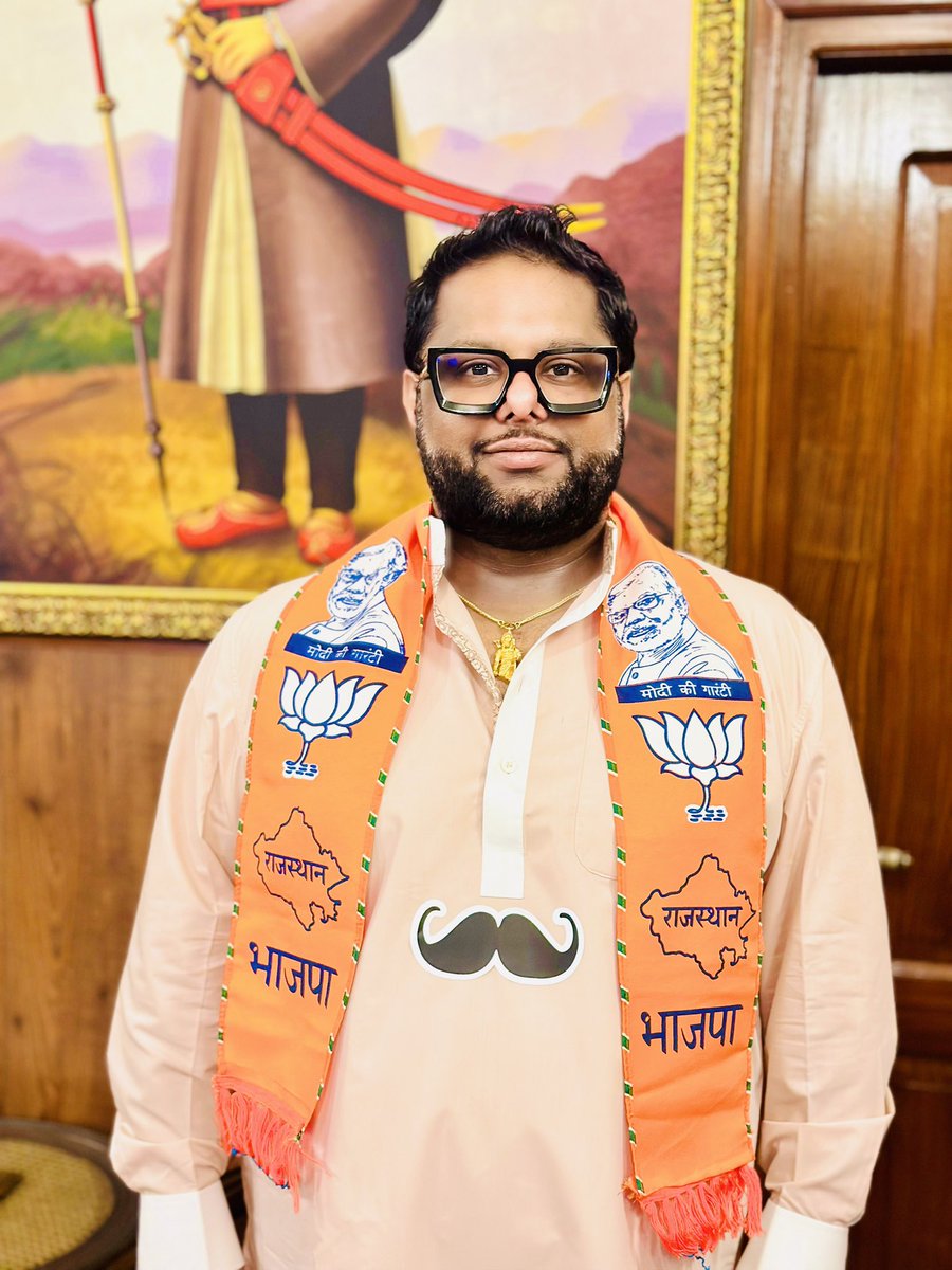DS_Khimsar's tweet photo. 5 साल लगातार वो मुझपर हँसे थे, आज मेरी मुस्कान किसी तलवार से कम नहीं…….. #khimsar https://t.co/xPb7VJEr3x
