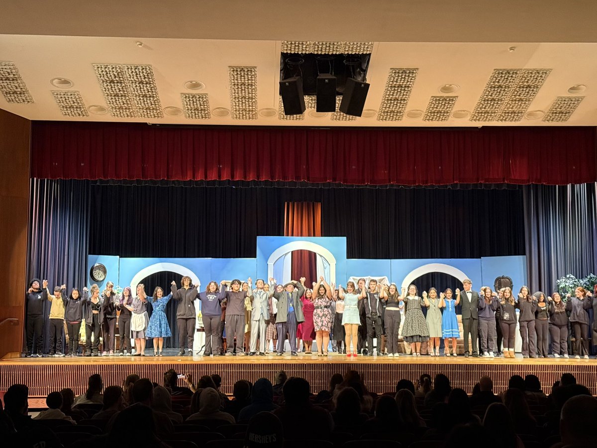 An excellent job by the cast and crew of Stage Door!