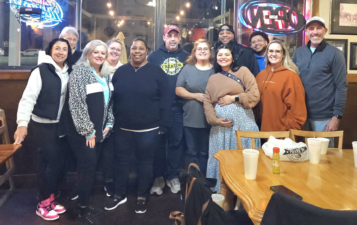 DotSkipper's tweet image. The Mighty HeartDance Foundation WARRIORS are out tonight, shining light in the darkness! God has assembled a most exceptional team...thank you
#PrayForSafety
#PrayForMeaningfulEncounters
#StripClubOutreach
#HeartDanceFoundation