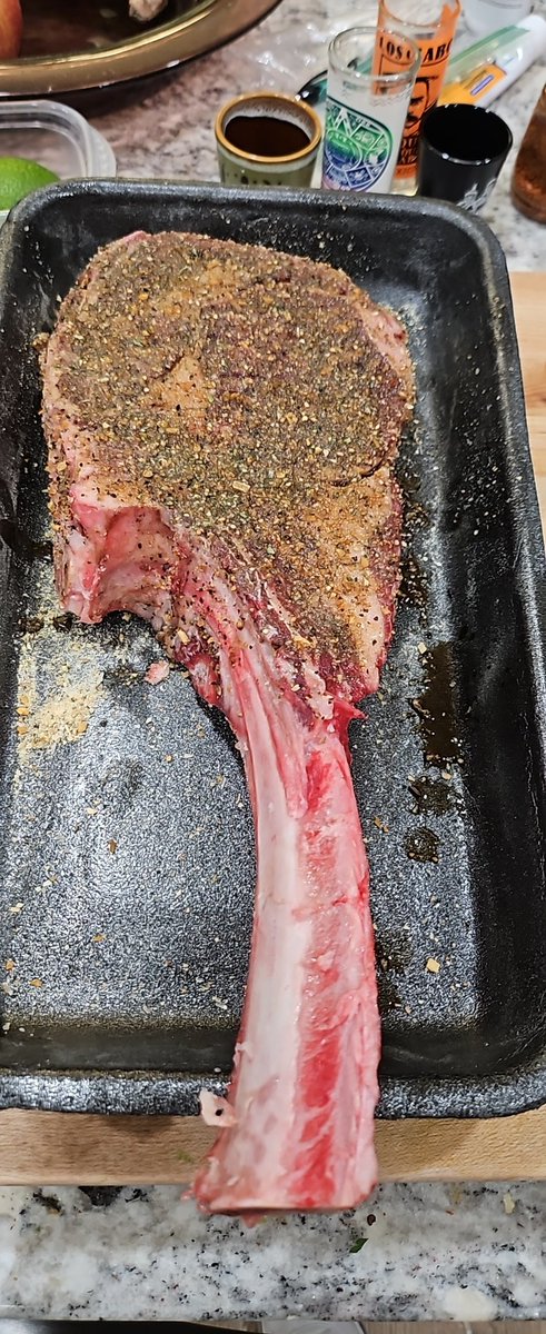 CainMt6's tweet photo. You know what time it is??
#GrillinTime https://t.co/aY0lab5VZb