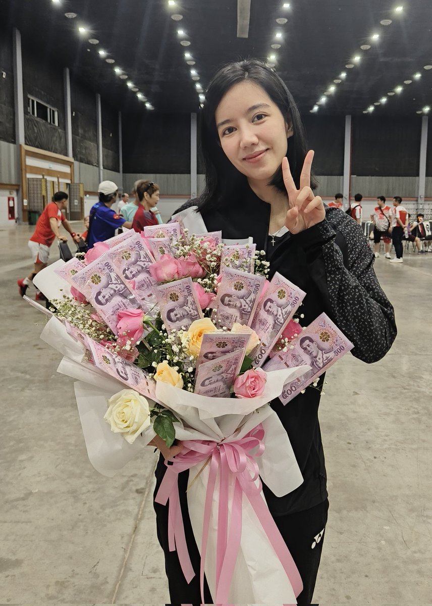 ช่อดอกไม้เงินถึงมือริชชี่เรียบร้อย 555 #ริชชี่อรเณศ #อิทธิริช