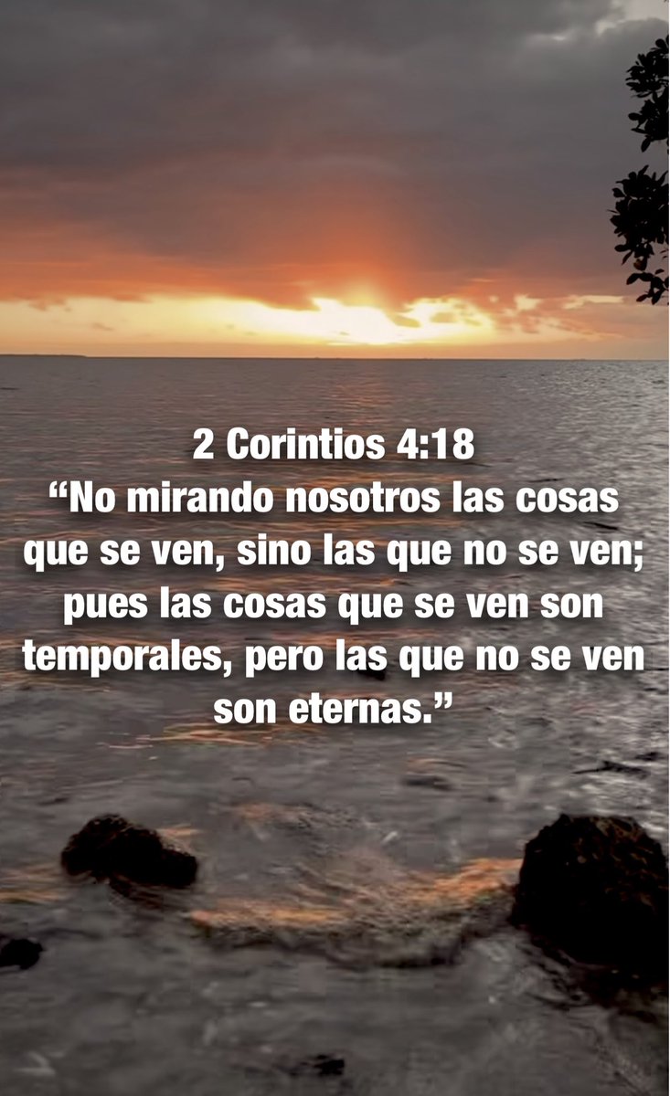 Carmenlop20's tweet photo. Colosenses 3:1-3
“Si, pues, habéis resucitado con Cristo, buscad las cosas de arriba, donde está Cristo sentado a la diestra de Dios. Poned la mira en las cosas de arriba, no en las de la tierra. 
Porque habéis muerto, y vuestra vida está escondida con Cristo en Dios.” https://t.co/r6s5voDS6s