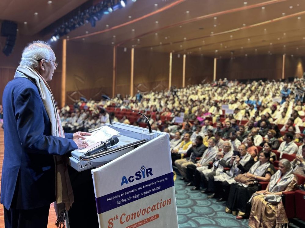Raghunath Mashelkar (@rameshmashelkar) on Twitter photo Received my 50th Honorary Doctorate from Academy of Scientific & Innovative Research at the hands of <a href="/DrJitendraSingh/">Dr Jitendra Singh</a>, Hon’ble Minister of S &T.
Dedicated this honour to my mother, who despite the enormous struggles of a very poor widowed mother, ensured my education.
It was Received my 50th Honorary Doctorate from Academy of Scientific & Innovative Research at the hands of <a href="/DrJitendraSingh/">Dr Jitendra Singh</a>, Hon’ble Minister of S &T.
Dedicated this honour to my mother, who despite the enormous struggles of a very poor widowed mother, ensured my education.
It was