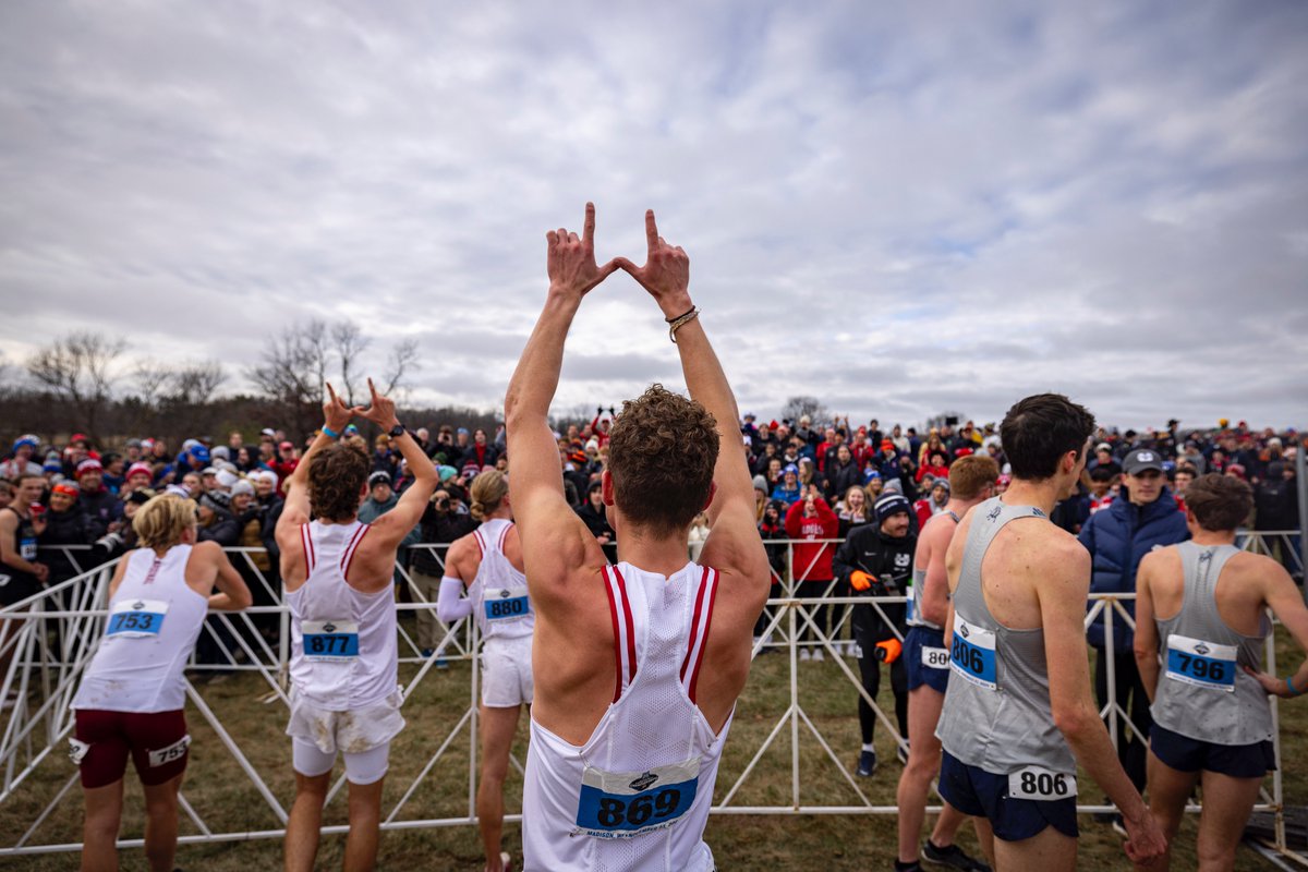 Wisconsin Track & Field and Cross Country (@badgertrackxc) on Twitter photo "I've never seen a crowd at a cross country meet like this. It shows you how important our program is to our fans, to the city of Madison, to our university, to the state of Wisconsin."
<a href="/mickbyrne1956/">Mick Byrne</a> on the #NCAAXC fans "I've never seen a crowd at a cross country meet like this. It shows you how important our program is to our fans, to the city of Madison, to our university, to the state of Wisconsin."
<a href="/mickbyrne1956/">Mick Byrne</a> on the #NCAAXC fans
