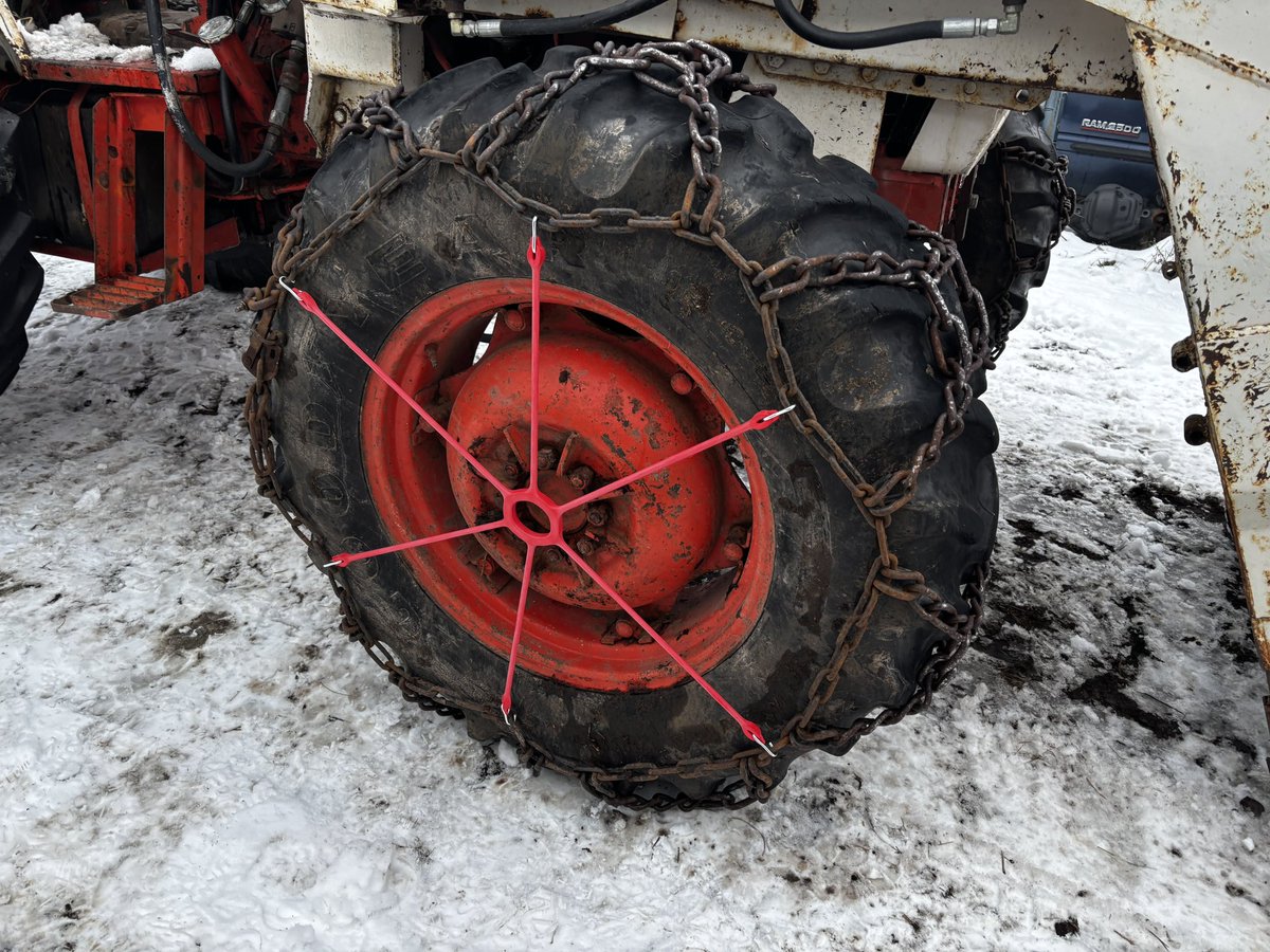 Whistling_Wind's tweet photo. Finally broke down and did it, chains are on (thanks to CBS Truck Parts in Kamloops for carrying spider bungees that fit and being open on Saturday,) and the plow is to work. #AgTwitter #Farmlife #BCfarmers #farmers #SheepFarm #CDNsheep #WestCdnAg #casetractor https://t.co/K3h7YBufgU
