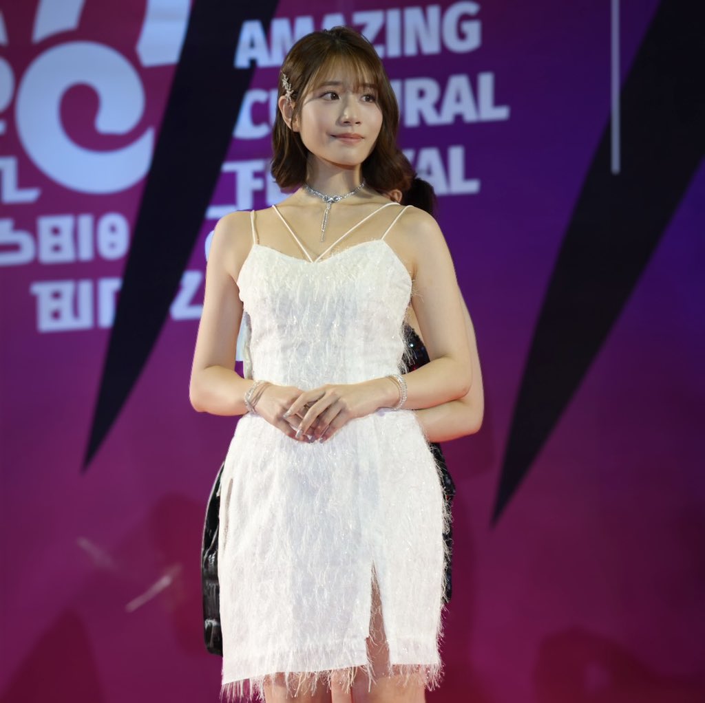 #AEE Opening Show ！

微笑みの国でも女神の笑顔は全てを癒す✨

アジア中からファンが集結、#河北彩伽 さんの人気、熱量は圧倒的でした😊 https://t.co/anbxZXOJPO