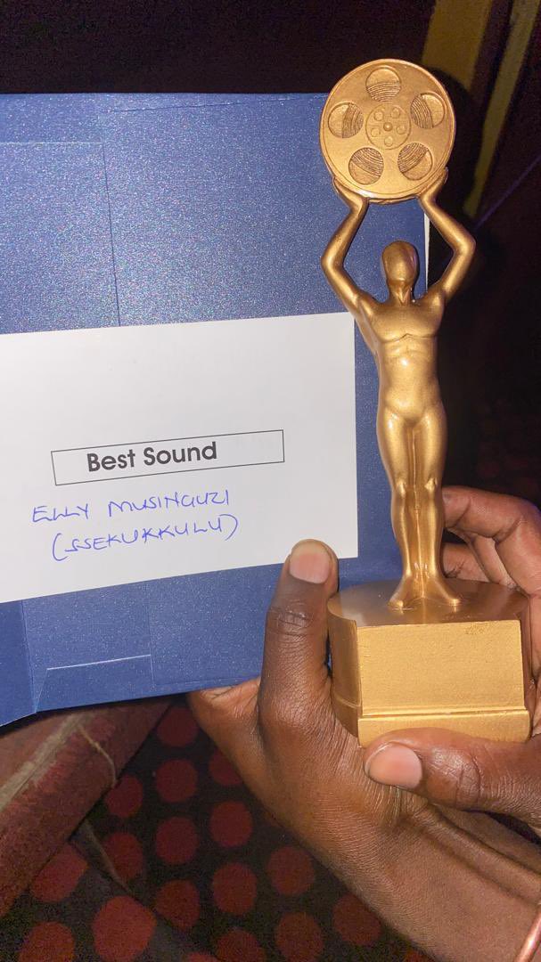 I won last night, Eddy Kasawuli <a href="/kasawulibantu/">Kasawuli Bantu Mutebi</a> picked it up for me, congratulations 🍾🎈🎉🎊 to <a href="/Ssekukkulu/">Ssekukkulu: A Ugandan Christmas</a> 😎