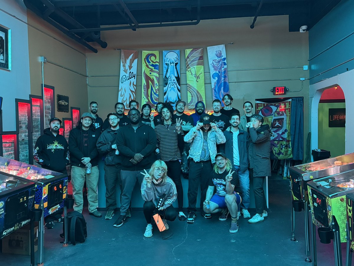 spectreofclaire's tweet image. detroit x chicago x toronto 3S connection 🫶🏾