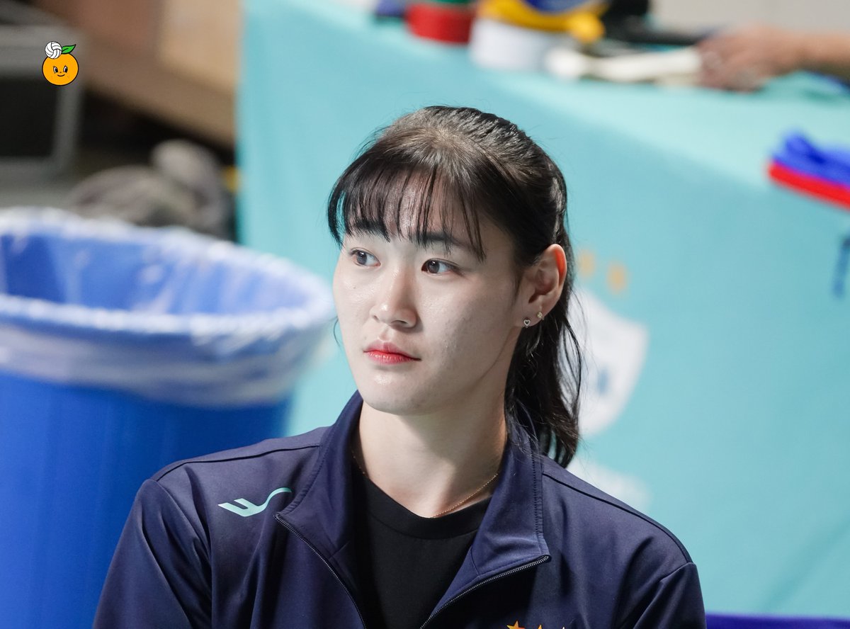 24.11.23 IN.장충

항이 안올줄 알고간건데
서프라이즈여서 행복 그잡채
보고싶었어 주향아🫶😊🤩

#김주향 #GS칼텍스배구단 #여자배구 #향큼이 #장충체육관