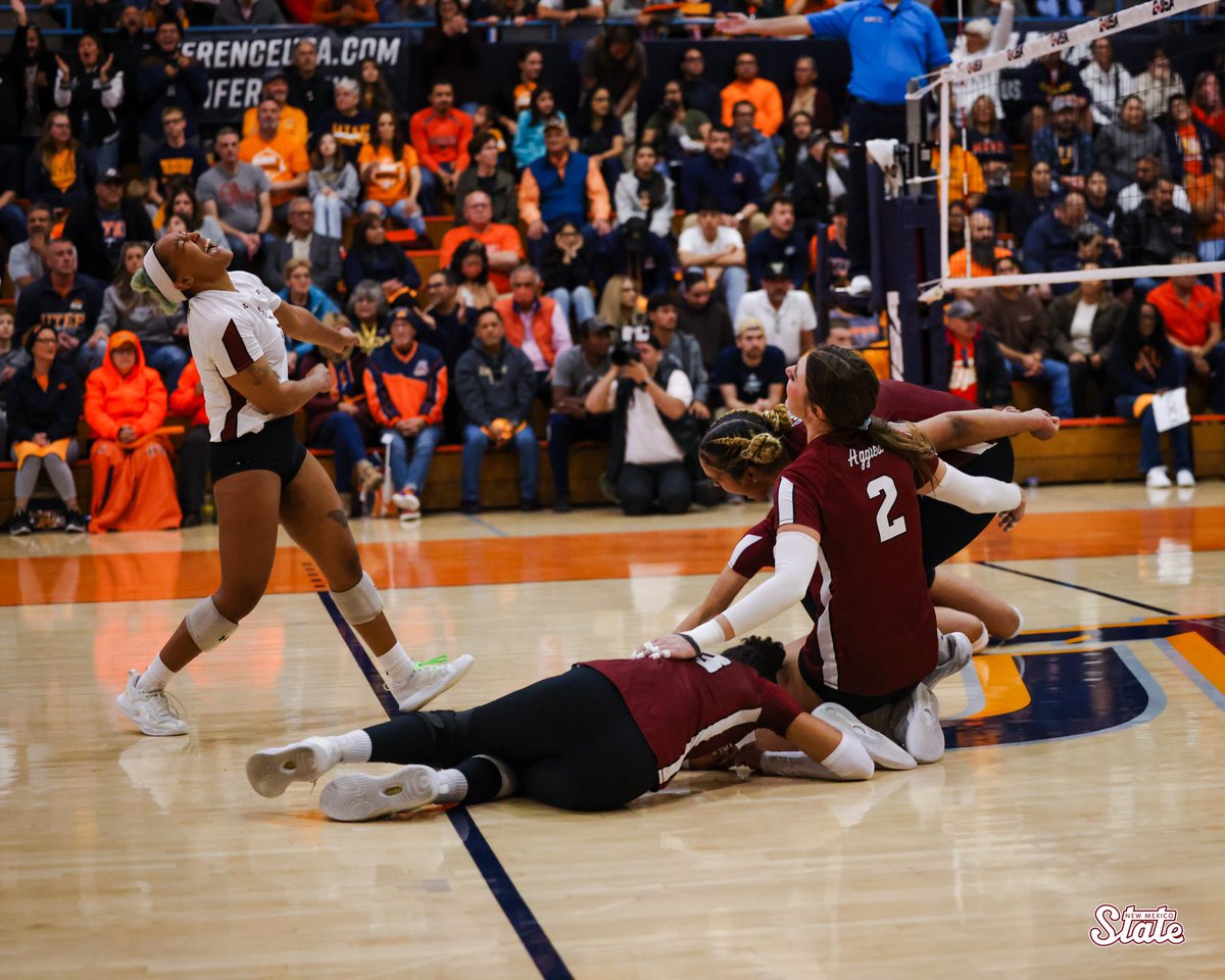 NMStateVBall's tweet photo. 𝗧𝗛𝗔𝗧 𝗪𝗜𝗡𝗡𝗜𝗡𝗚 𝗙𝗘𝗘𝗟𝗜𝗡𝗚 😤🗣️

#AggieUp | #NoLimitsOnUs https://t.co/lQWXt31NHW