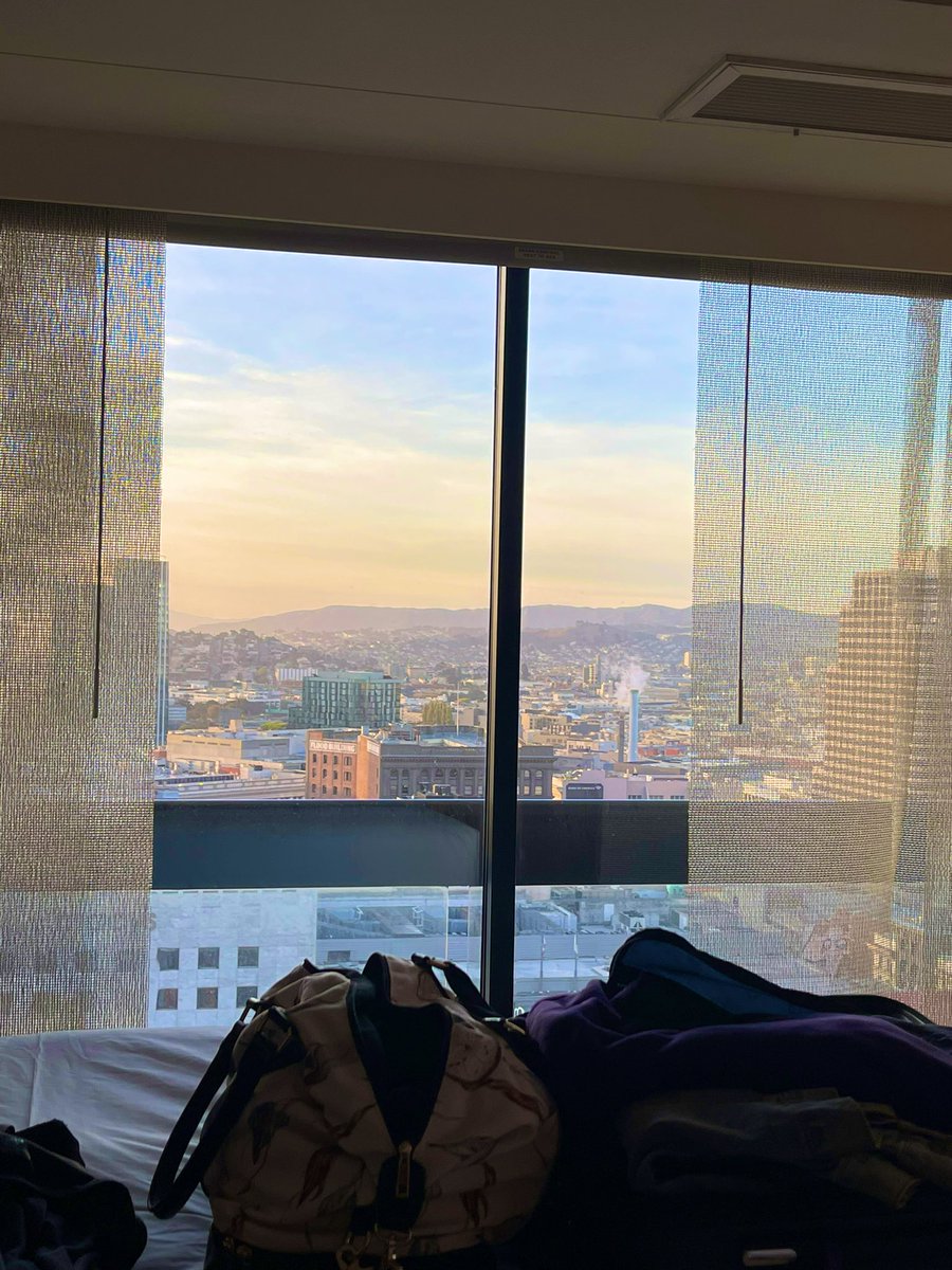 CTRLALT_indie's tweet photo. Waking up in California never gets old. I took the red eye home to the east coast, but as always, look forward to my next trip back! https://t.co/goUg4HOyuS
