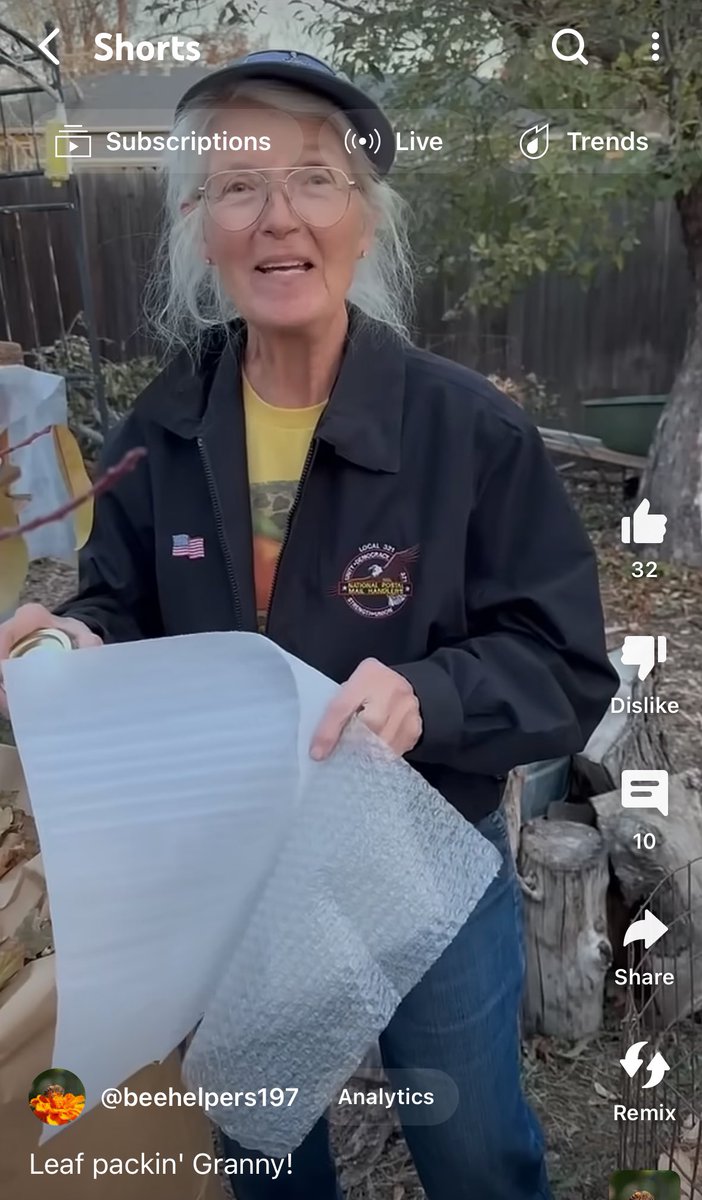 HelpersBee's tweet image. Leaf Packin Granny !! #happyholidays
youtube.com/shorts/oaOQxWe…