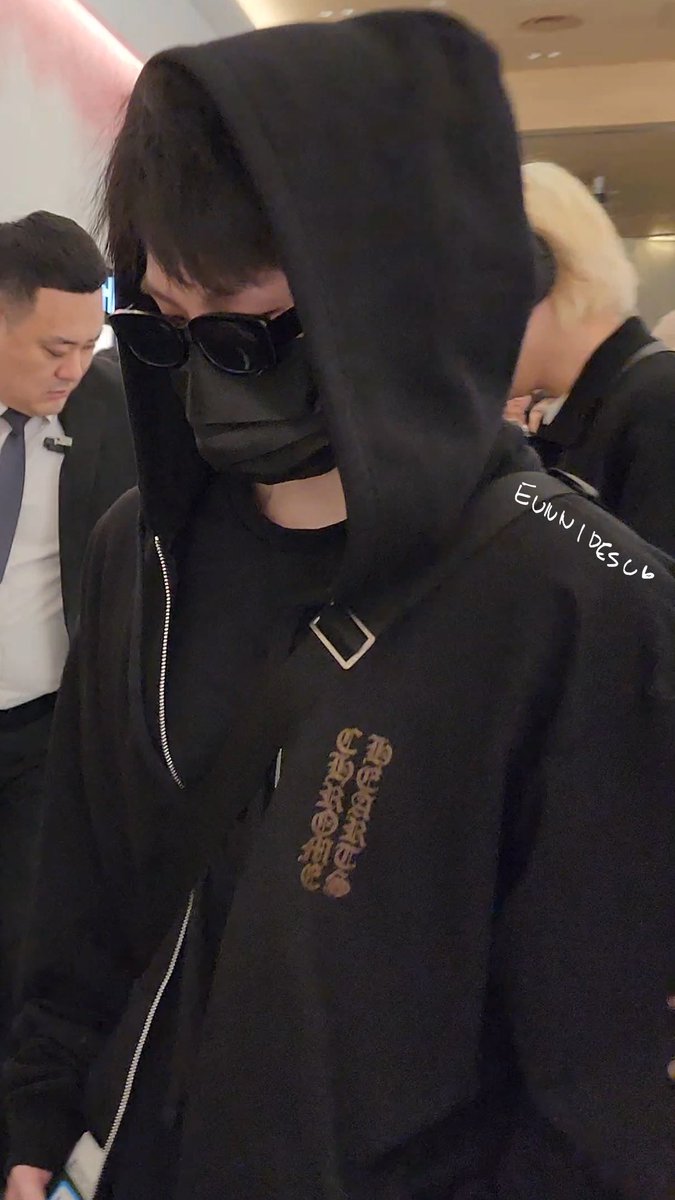 241124 세븐틴 #우지 
🥰