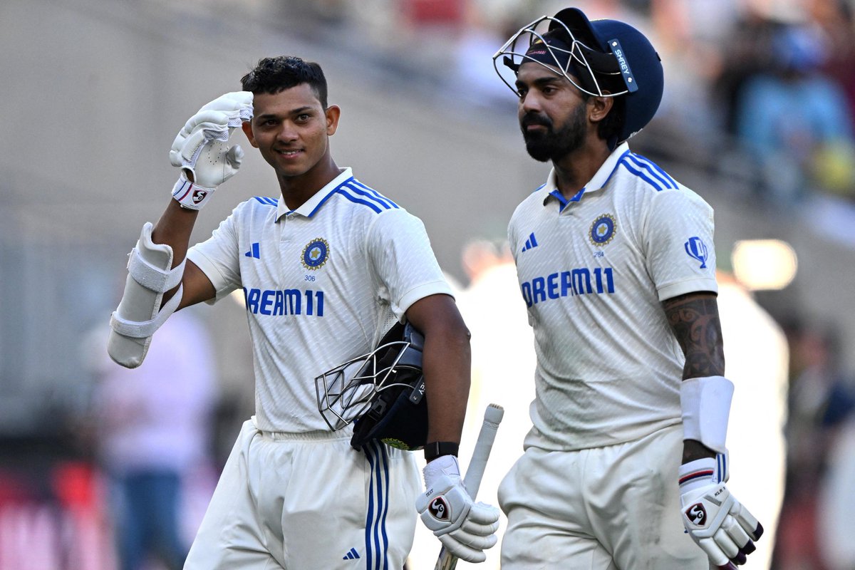 STAND UP &amp; APPRECIATE THE FIRST INDIAN OPENING PAIR TO HAVE 200 RUNS PARTNERSHIP IN AUSTRALIA IN TEST HISTORY 🤯