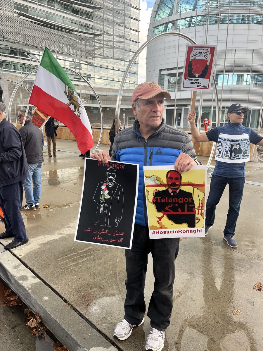 Amoody408's tweet photo. One shot from today’s protest for #EkbatanBoys , #PakhshanAzizi , #VarishehMoradi highlighting @HosseinRonaghi bravery.
#Talangor
#HosseinRonaghi
#حسین_رونقی
#بچه_های_اکباتان
#زن_زندگى_آزادى
#تلنگر https://t.co/0U9gDv2L8X