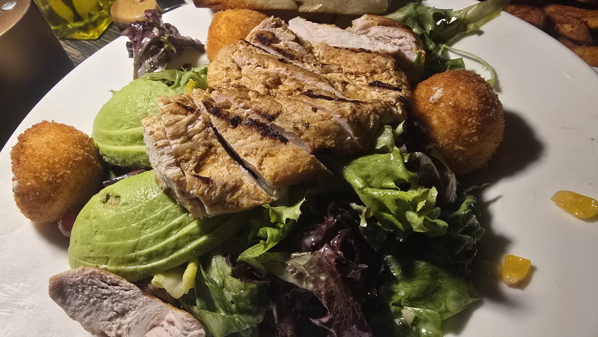 ccarpos's tweet image. DATE NIGHT at Goat &amp;amp; Vine Restaurant + Winery in Bolingbrook - Baked Goat Cheese Appetizer for the win! And, the Goat and Vine Salad with Chicken and Dates and Goat Cheese Bites!

Perfect ambiance and service!

🖱 goatandvinerestaurant.com  
📌 195 Remington Blvd, #Bolingbrook