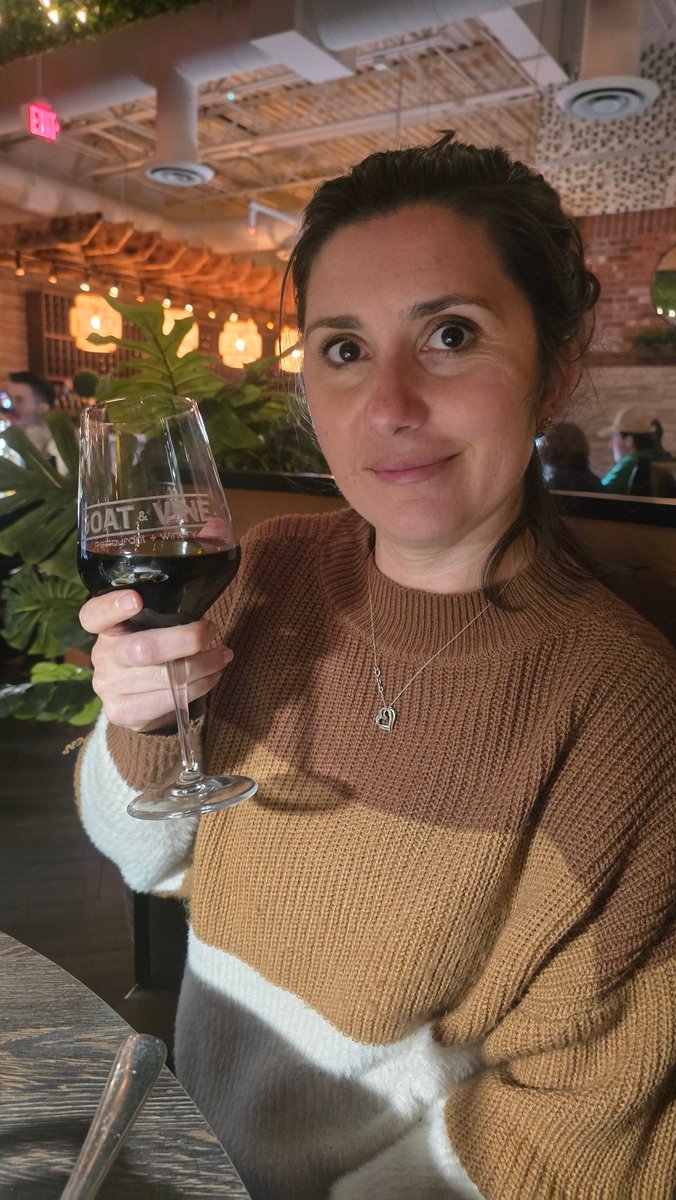 ccarpos's tweet image. DATE NIGHT at Goat &amp;amp; Vine Restaurant + Winery in Bolingbrook - Baked Goat Cheese Appetizer for the win! And, the Goat and Vine Salad with Chicken and Dates and Goat Cheese Bites!

Perfect ambiance and service!

🖱 goatandvinerestaurant.com  
📌 195 Remington Blvd, #Bolingbrook