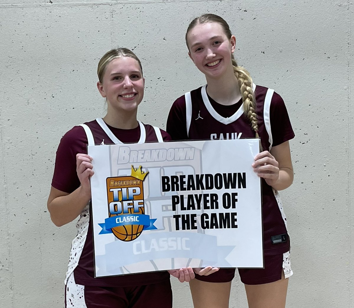 Breakdown Sports USA (@breakdownusa) on Twitter photo Congratulations to our @breakdownusa Tip Off Players of the Game <a href="/cierrakortan/">cierrakortan</a> & <a href="/HerickhoffElly/">Elly Herickhoff</a> who led @SaukCentreGBB to a win over St Clair. Congratulations to our @breakdownusa Tip Off Players of the Game <a href="/cierrakortan/">cierrakortan</a> & <a href="/HerickhoffElly/">Elly Herickhoff</a> who led @SaukCentreGBB to a win over St Clair.