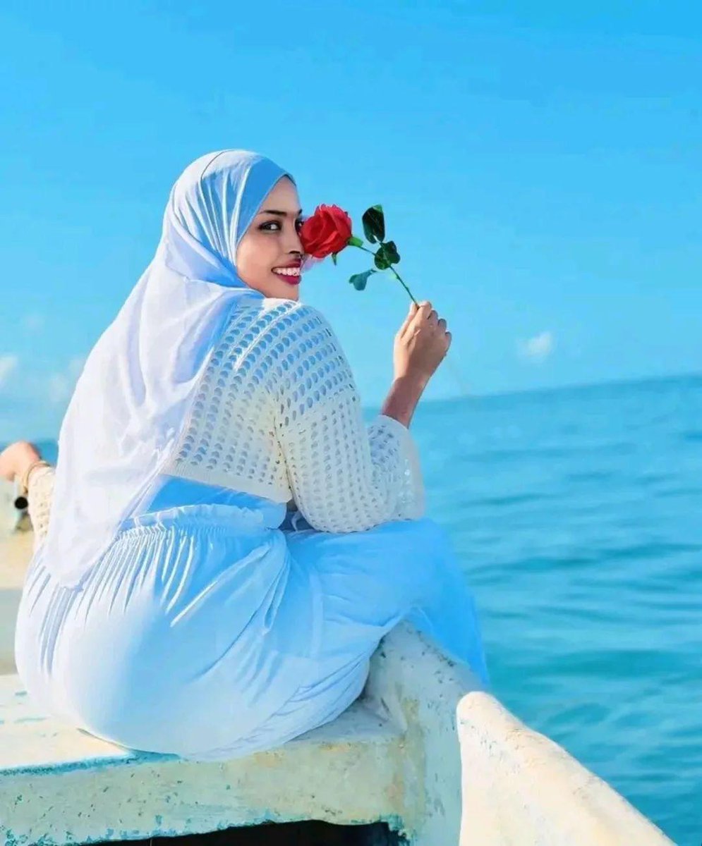 SIDRAIM42094220's tweet photo. السلام علیکم ورحمتہ اللہ وبرکاتہ ❣️ صبح بخیر 💕 https://t.co/7glJPMK6yM